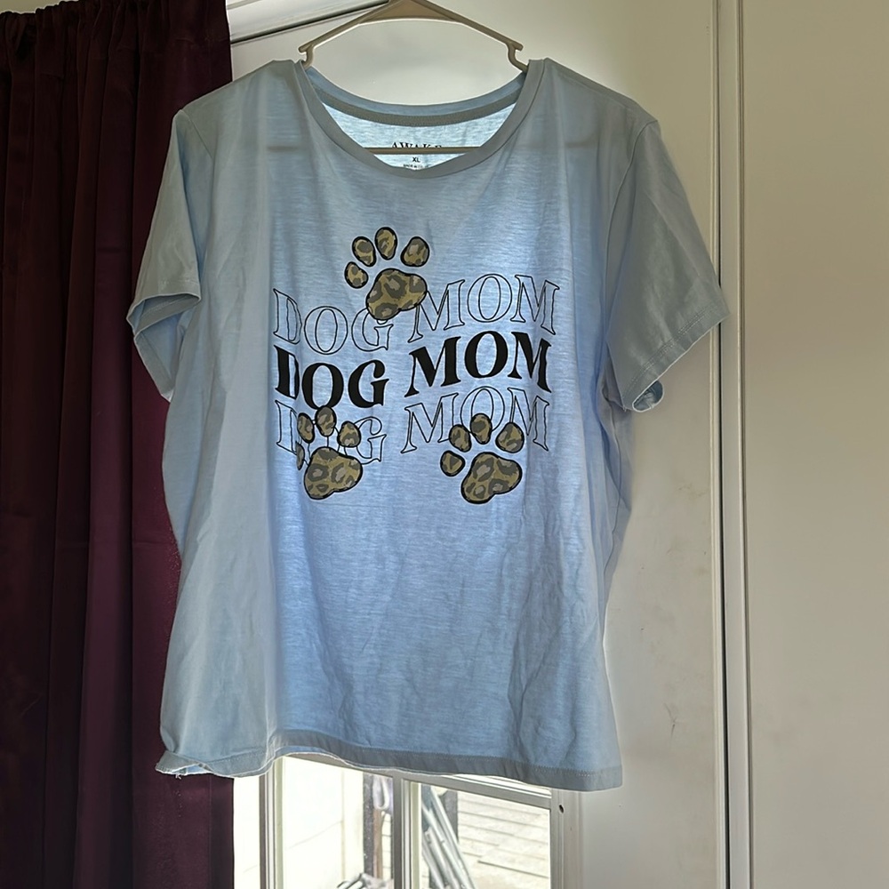 Dog mom tshirt